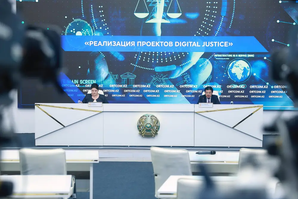 Вице-министр юстиции Республики Казахстан Бекболат Молдабеков провёл брифинг для представителей средств массовой информации в Службе центральных коммуникаций при Президенте (2)