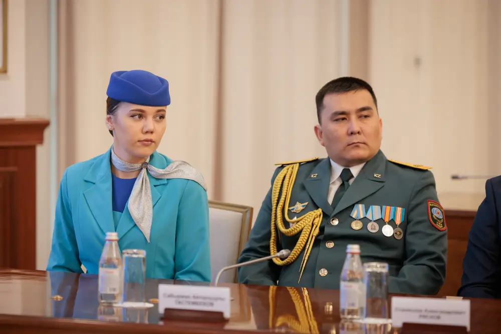 Сотрудники МЧС награждены государственными наградами (6)