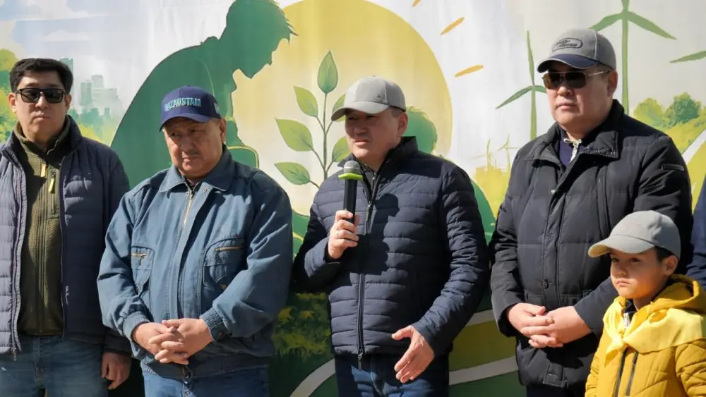 Международная инициатива по озеленению: «Союз отцов» и дети поддерживают «Таза Казахстан» Астане