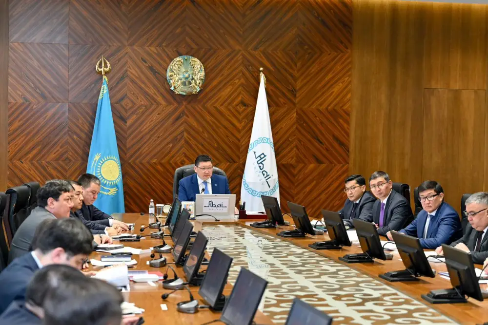 Аким области: вопросы чистоты и порядка на объектах торговли будут на постоянном контроле (6)