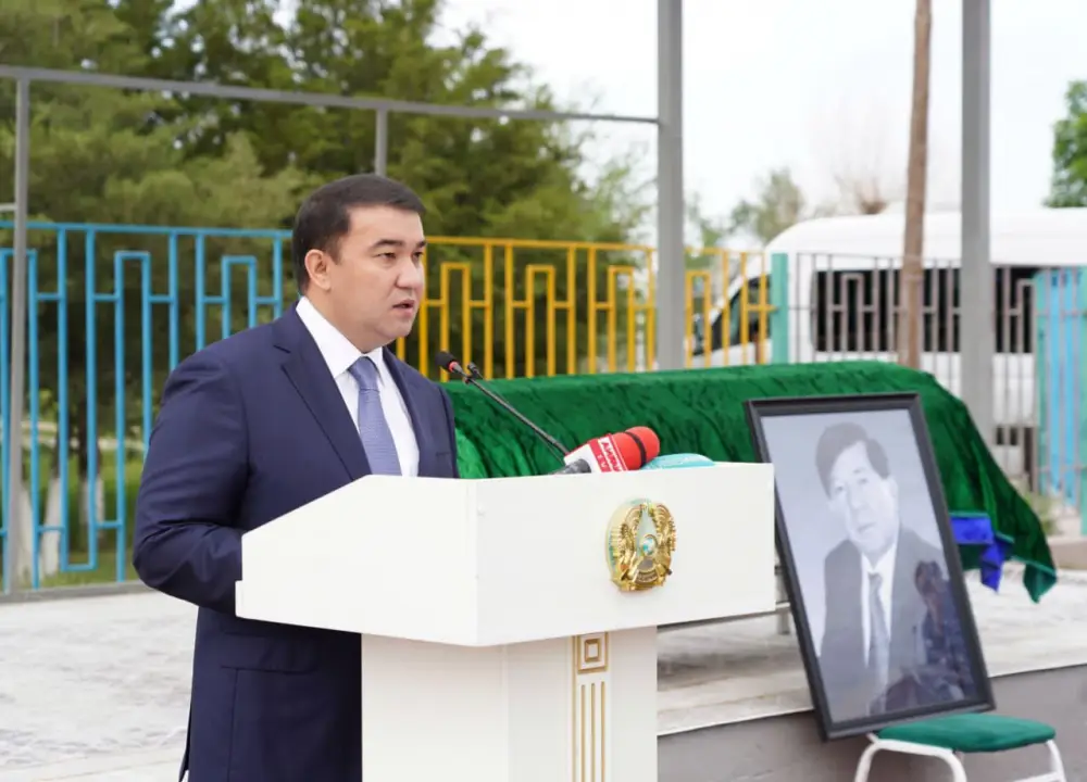 В ТУРКЕСТАНСКОЙ ОБЛАСТИ ПРОВОДИЛИ В ПОСЛЕДНИЙ ПУТЬ ПРОСЛАВЛЕННОГО ПОЭТА, НАЦИОНАЛЬНОГО ДЕЯТЕЛЯ МУХТАРА ШАХАНОВА (4)