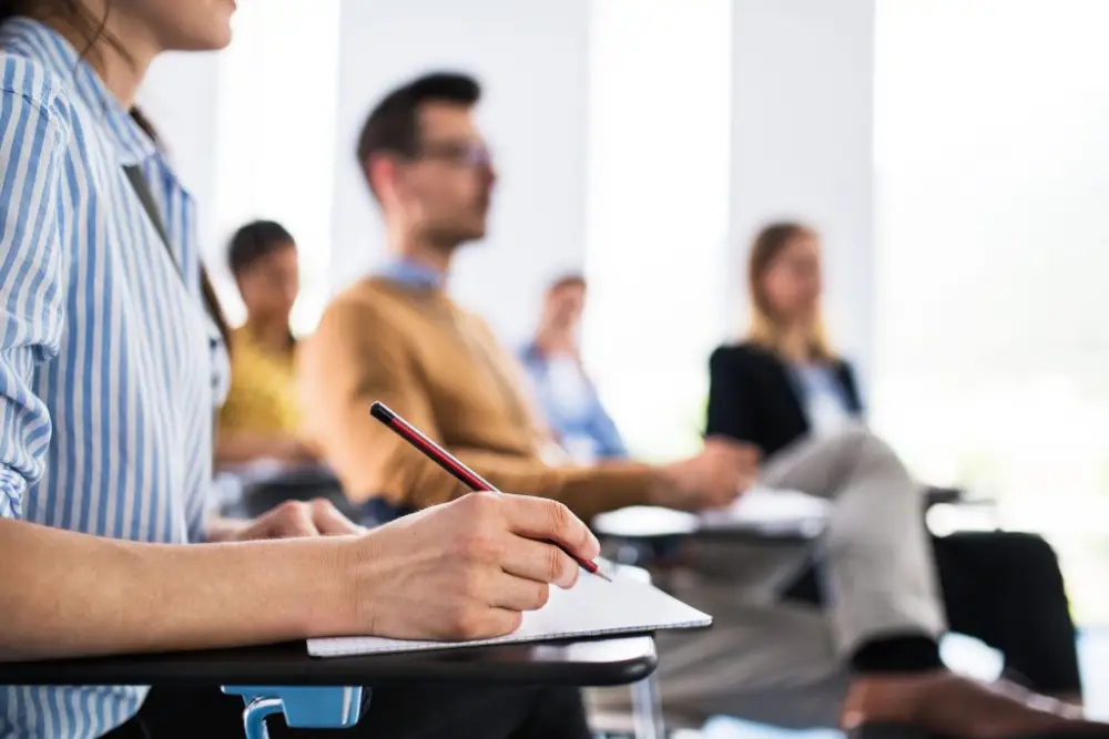 Краткосрочное профессиональное обучение охватило более 22 тысяч граждан с начала 2026 года Астане