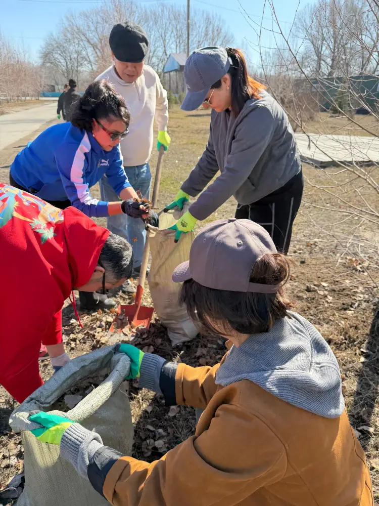 Маслихат области Абай поддержал инициативу «Таза Қазақстан» (10)