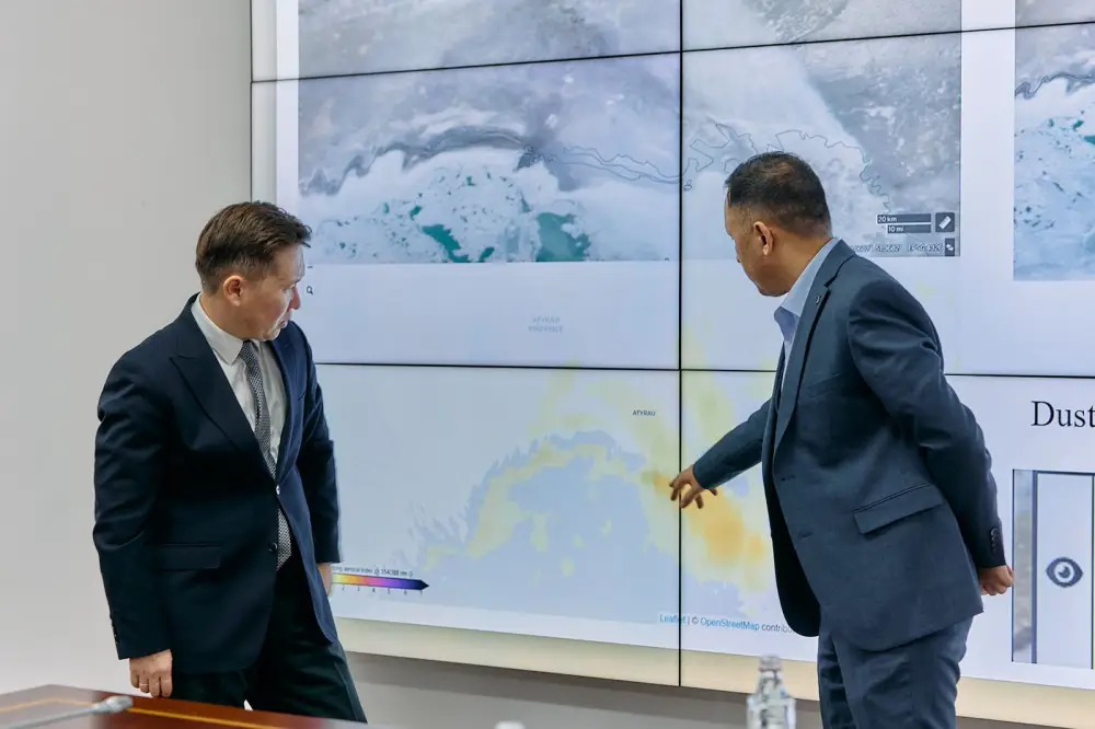 В Атырау обсудили научные подходы к сдерживанию пыльных бурь (6)