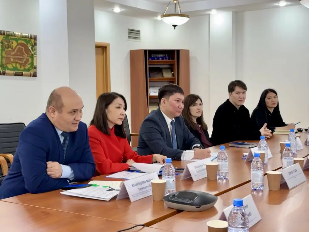 Максат Турлубаев обсудил сотрудничество с Сеульским национальным университетом (4)