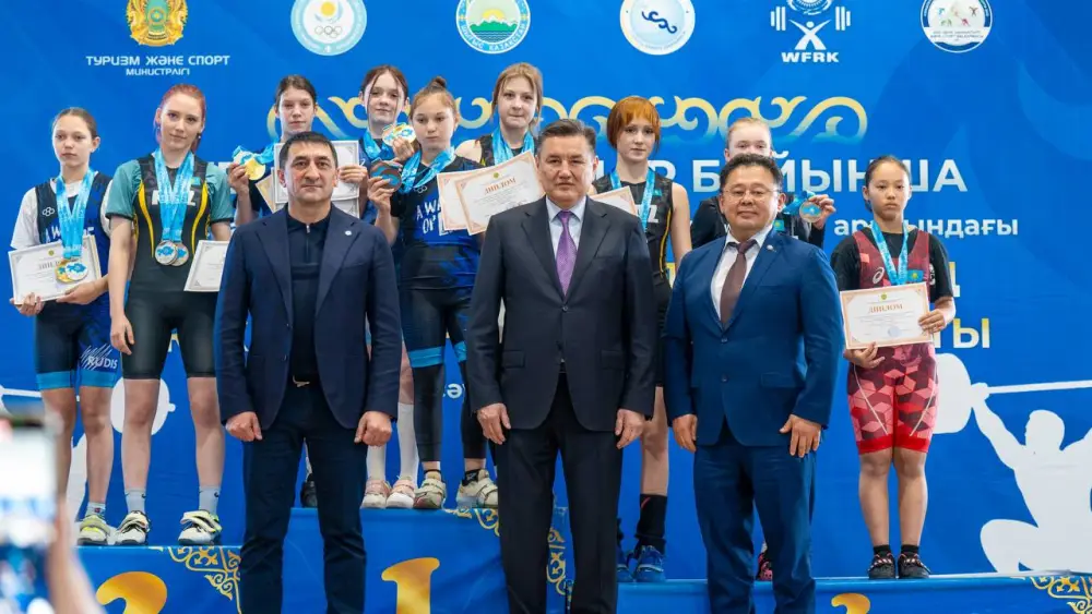 В ВКО стартовал чемпионат РК по тяжёлой атлетике (8)