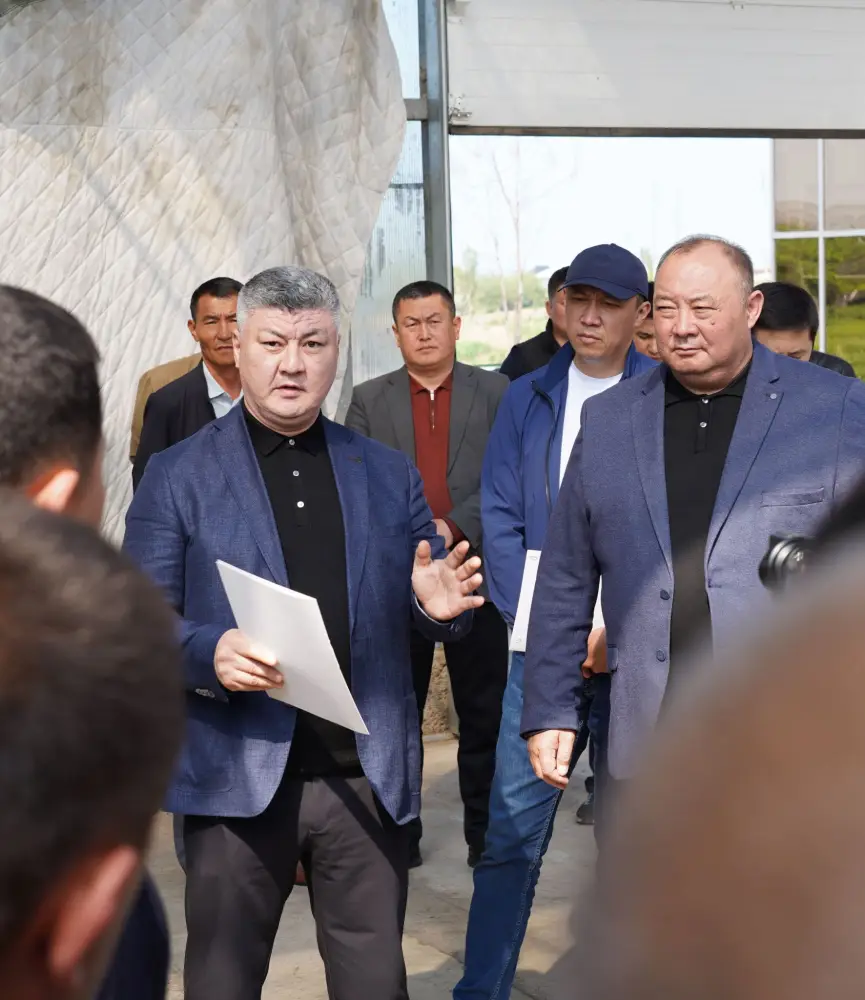 В ТУРКЕСТАНСКОЙ ОБЛАСТИ ВНЕДРЯЮТСЯ ЭКОЛОГИЧЕСКИ ЭФФЕКТИВНЫЕ СПОСОБЫ ОТОПЛЕНИЯ ТЕПЛИЦ (4)