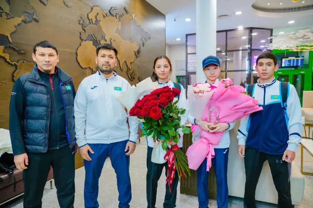 Историческая победа спустя 20 лет: ставшая чемпионкой мира столичная таэквондистка вернулась на родину (9)