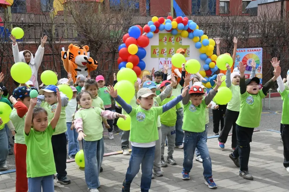 «Таза Қазақстан»: необычное мероприятие для воспитанников детских садов организовали в Астане (4)