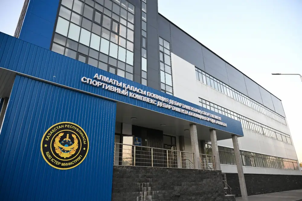 Аким Алматы ознакомился с проектами благоустройства в Жетысуском районе и поручил усилить участие бизнеса (7)