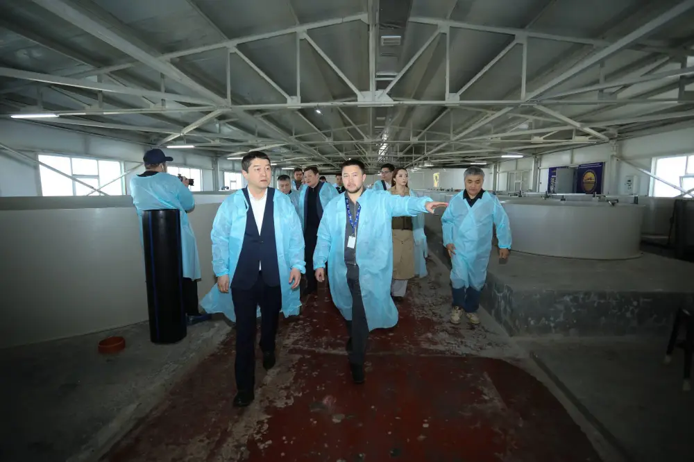 В Мангистау реализуется стратегический инновационный проект по развитию рыбного хозяйства (8)