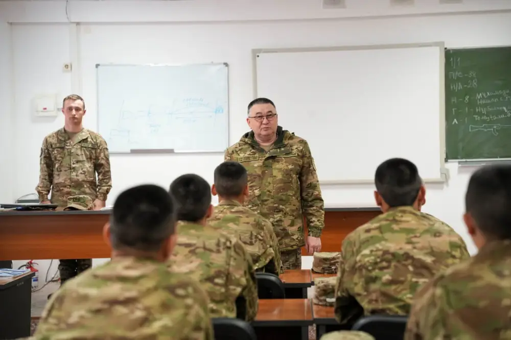 Международный военно-патриотический сбор молодежи «Айбын» объединит команды из шести стран (5)