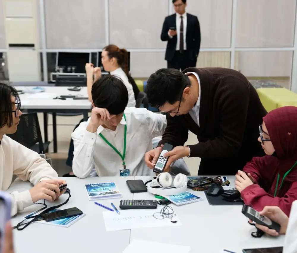 Зеленый водород – залог будущего: международный хакатон объединил молодых ученых в Yessenov University (6)