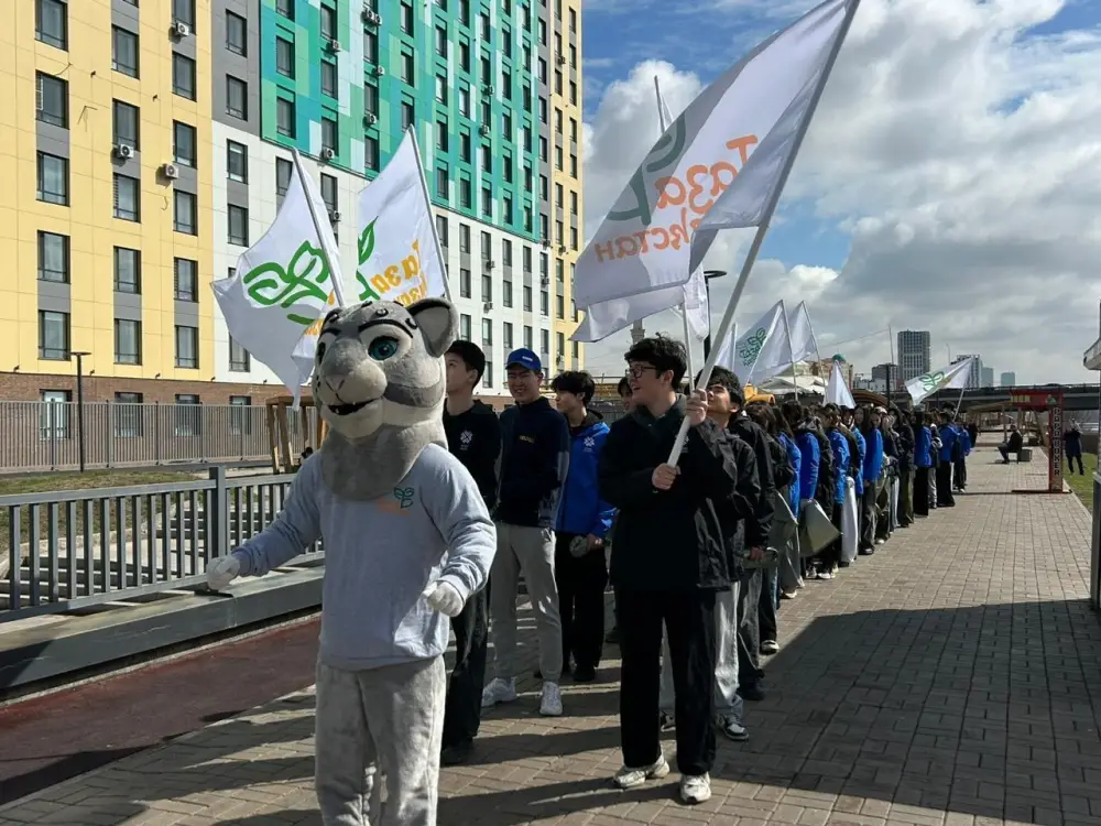 Около 30 тыс. человек и 100 тонн мусора: в Астане прошла масштабная экоакция «Таза қала» (8)