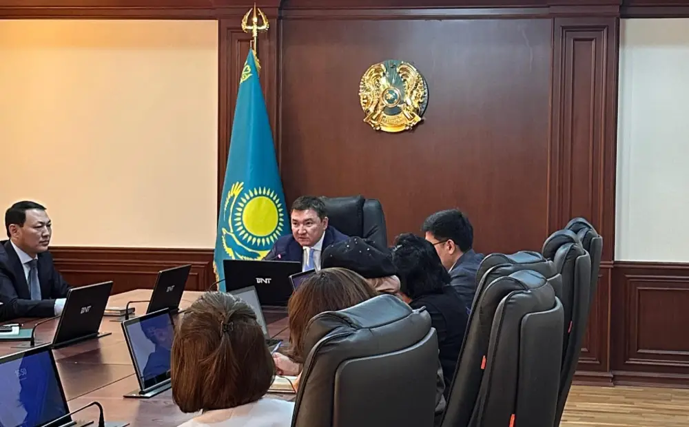 Собрание первичной партийной организации «AMANAT» в Минэнерго: инициатива для развития молодежи и регионов Астане