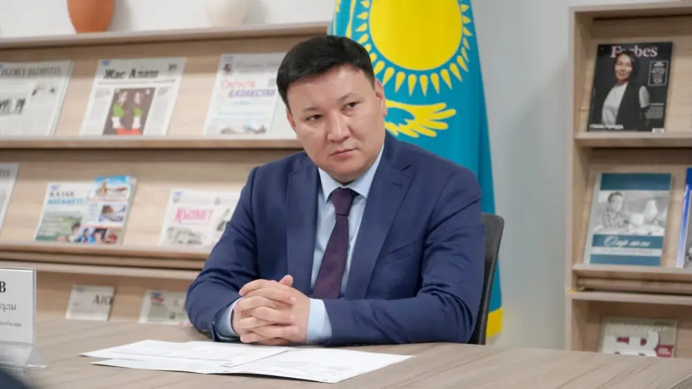 ТУРКЕСТАН: ЖИТЕЛИ ОБСУДИЛИ ВАЖНЫЕ ВОПРОСЫ С ЗАМЕСТИТЕЛЕМ АКИМА Астане