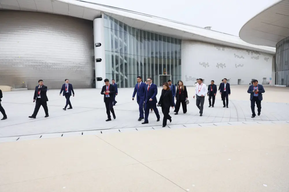 Казахстан усиливает экспорт в Китай: Шаккалиев принял участие в форуме ШОС (4)