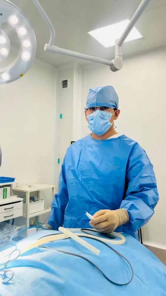 В ШЫМКЕНТЕ УСПЕШНО ПРОВЕДЕНА СЛОЖНАЯ ОПЕРАЦИЯ ПРИ РЕДКОМ ЗАБОЛЕВАНИИ МОЗГА (5)