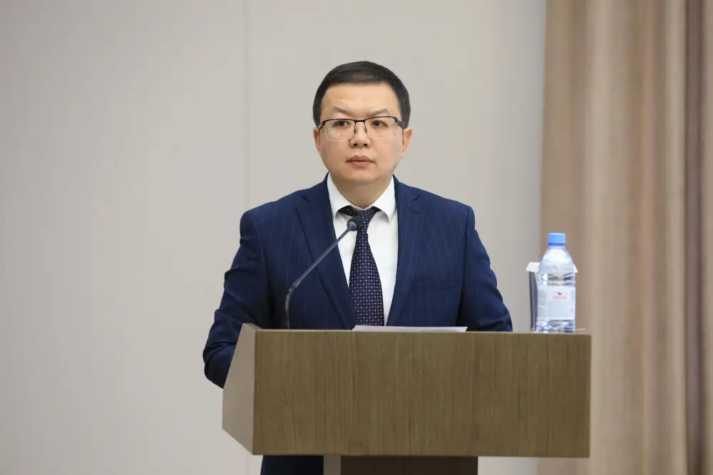 Обсуждены вопросы социально-экономического развития региона и освоения бюджета (2)