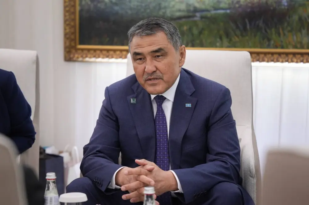 Министерство водных ресурсов и ирригации и Управление ООН по снижению риска бедствий обсудили борьбу с паводками и засухами (3)