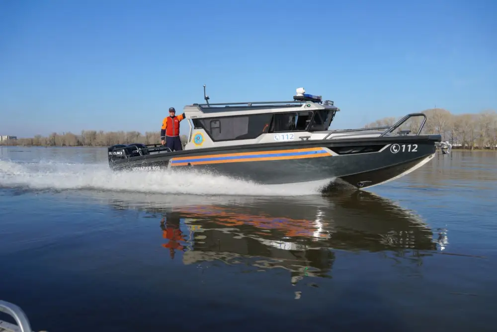 Усиленные рейды на реке Ертіс: спасение 56 человек и предупреждение о рисках Астане