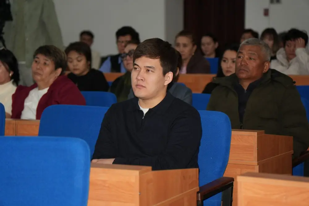 «Таза Қазақстан»: молодежь Уланского района поддерживает экологическую чистоту (4)