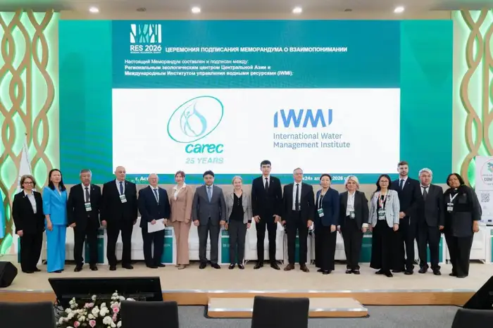 В рамках Регионального экологического саммита состоялась тематическая сессия «Управление водными ресурсами с учетом климатического воздействия», организованная в рамках проекта «Blue Peace Центральная Азия». (3)