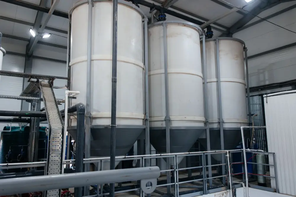 Аким области ознакомился с работой фильтровальной станции №5 в селе Береке (7)