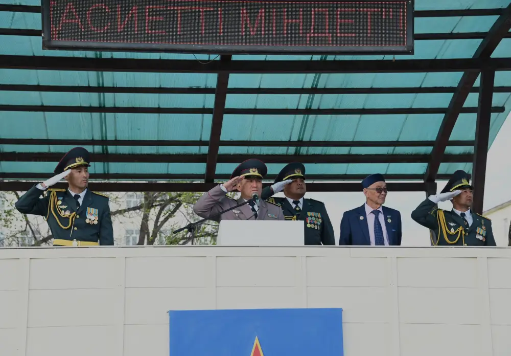 В Гвардейском гарнизоне 600 солдат получили военно-учетные специальности (5)