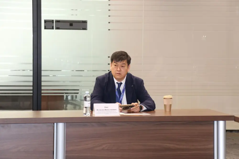 В ААК рассмотрели ключевые вопросы упрощения формальностей в международных авиаперевозках (2)