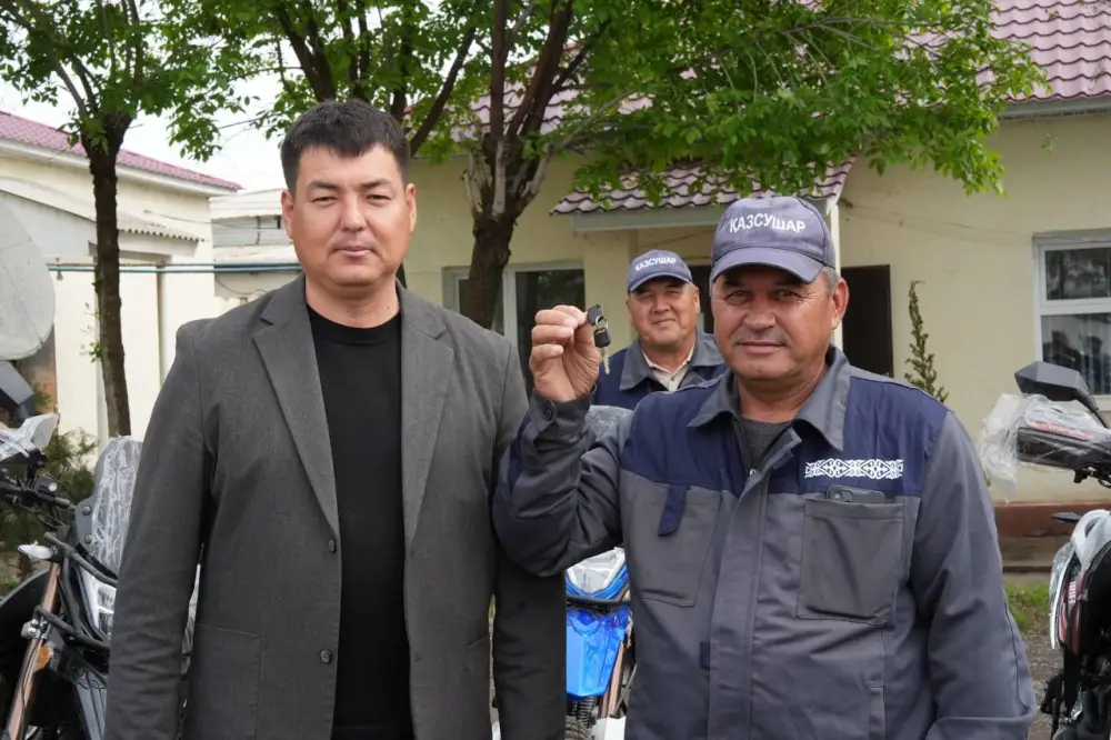 130 мотоциклов предоставлено филиалам РГП «Казводхоз» Министерством водных ресурсов и ирригации (4)