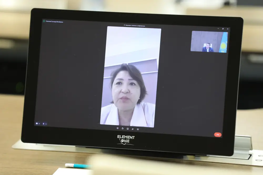 Обсуждение социальных проблем граждан на приеме у Аскара Шахарова Астане