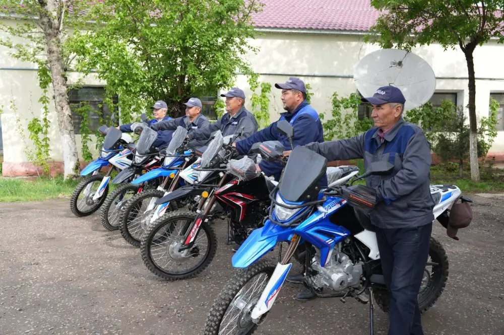 130 мотоциклов предоставлено филиалам РГП «Казводхоз» Министерством водных ресурсов и ирригации (7)