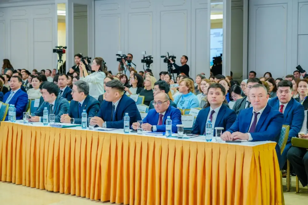 В Астане обсудили, как изменилось налоговое администрирование для бизнеса и граждан (2)