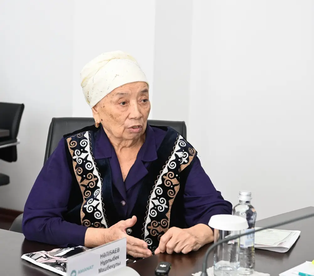 Аким области Нурлыбек Налибаев провел прием граждан, обсуждая социальные вопросы Астане