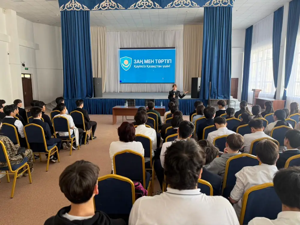 «Закон и порядок»: лекцию о цифровой безопасности провели для столичных школьников (6)