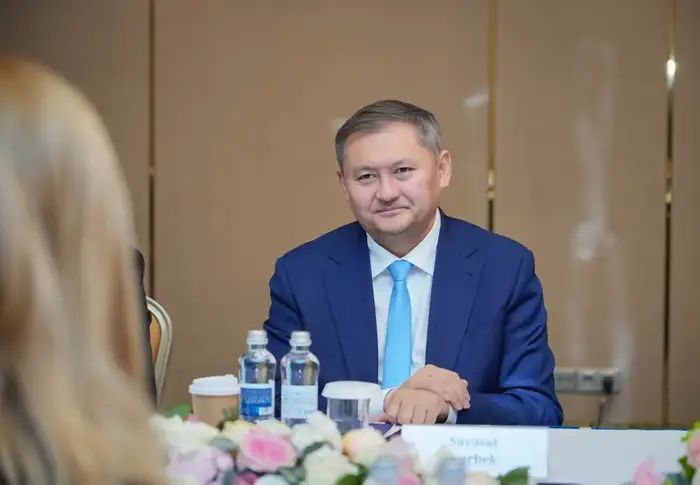 Казахстан укрепляет международное научно-образовательное сотрудничество: в рамках РЭС Саясат Нурбек провел ряд встреч с руководителями международных организаций (8)