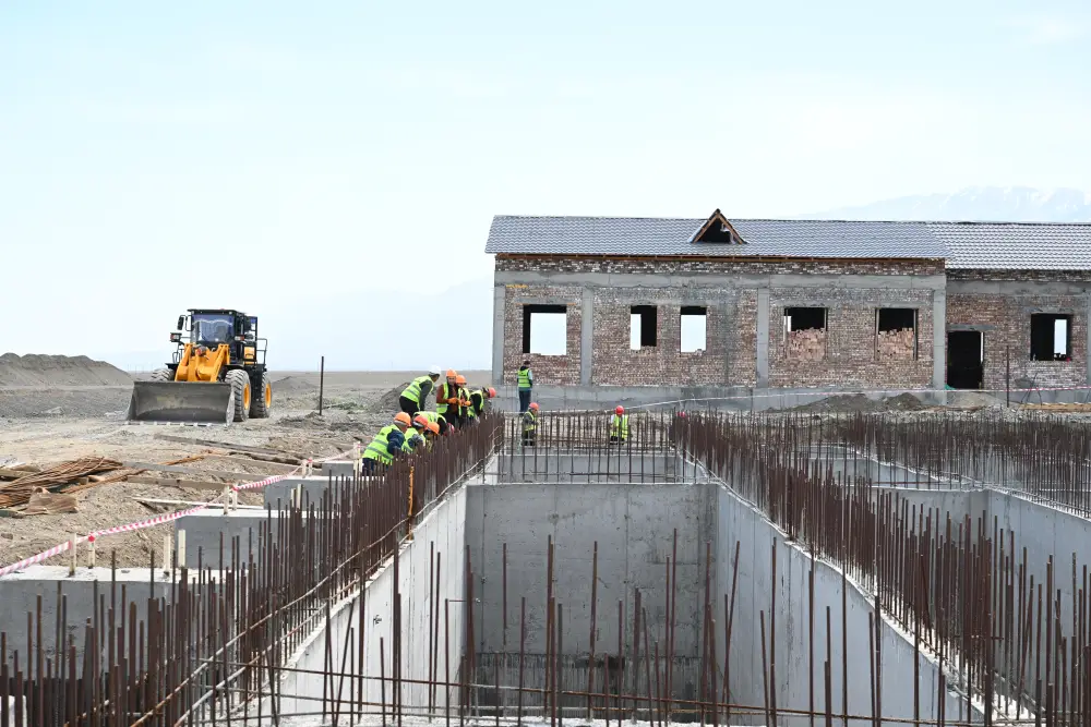 В Жетісу укрепляется берег озера Алаколь и строится канализационные очистные сооружения (6)