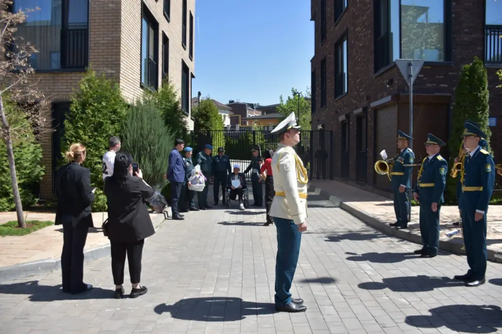 В Алматы прошли торжества в честь 101-летия ветерана Великой Отечественной войны Ивана Бегунова Астане