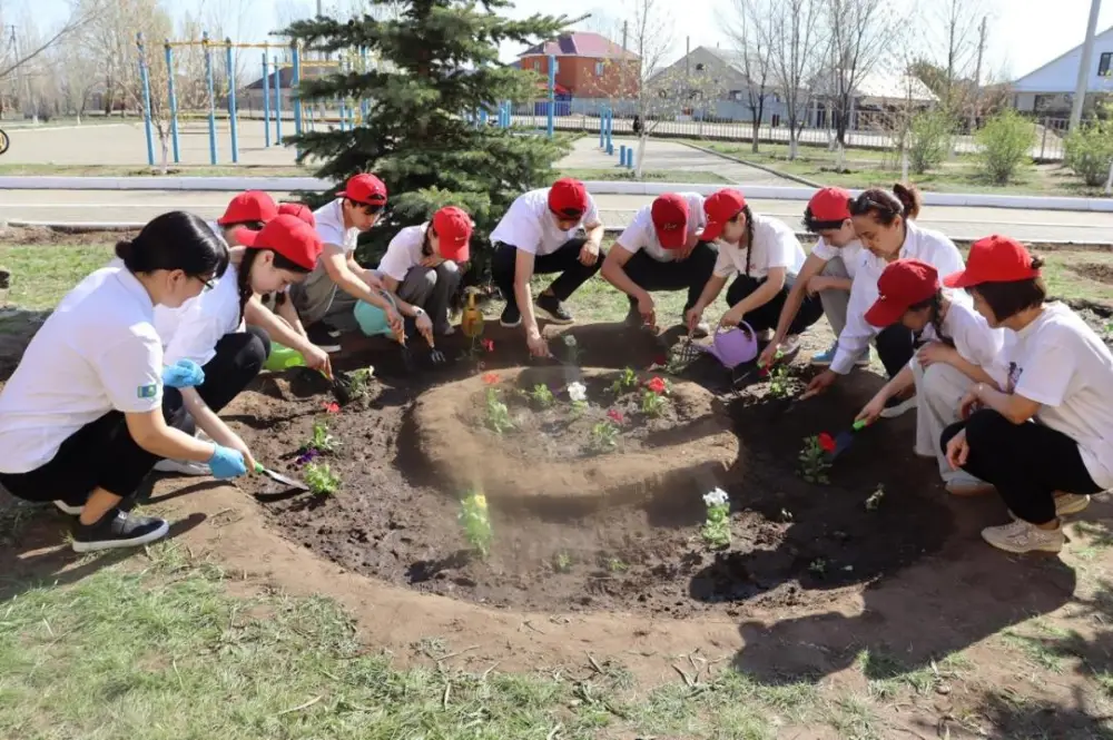 Экологическое образование в школах Актобе: шаг к устойчивому развитию в Казахстане Астане