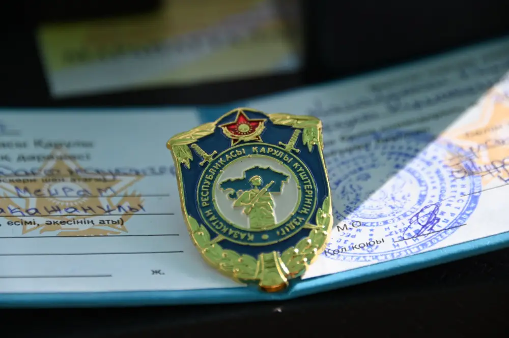 600 солдат в Гвардейском гарнизоне успешно завершили подготовку и получили военно-учетные специальности Астане