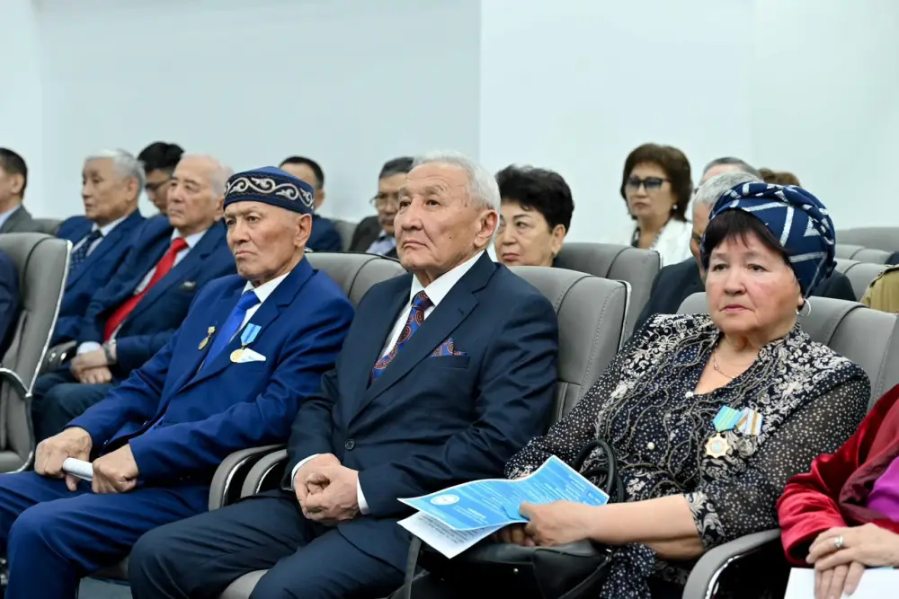 В области Абай прошла II отчетно-выборная конференция ветеранской организации (2)