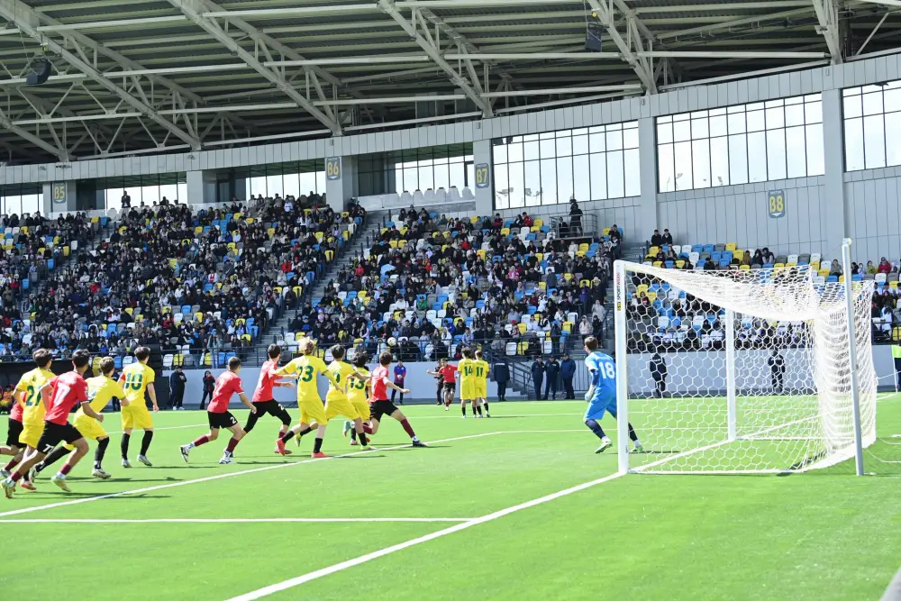 “Қайсар арена” стадионында QJ лига ойындарының мыңыншы матчы өтті (5)