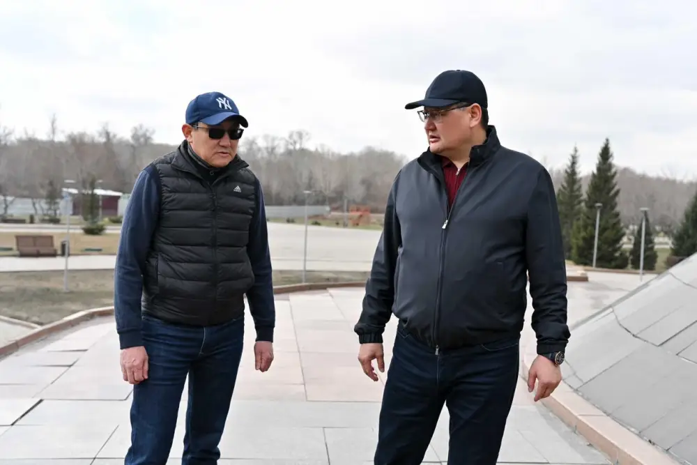 Аким области принял участие в общерегиональном субботнике (9)