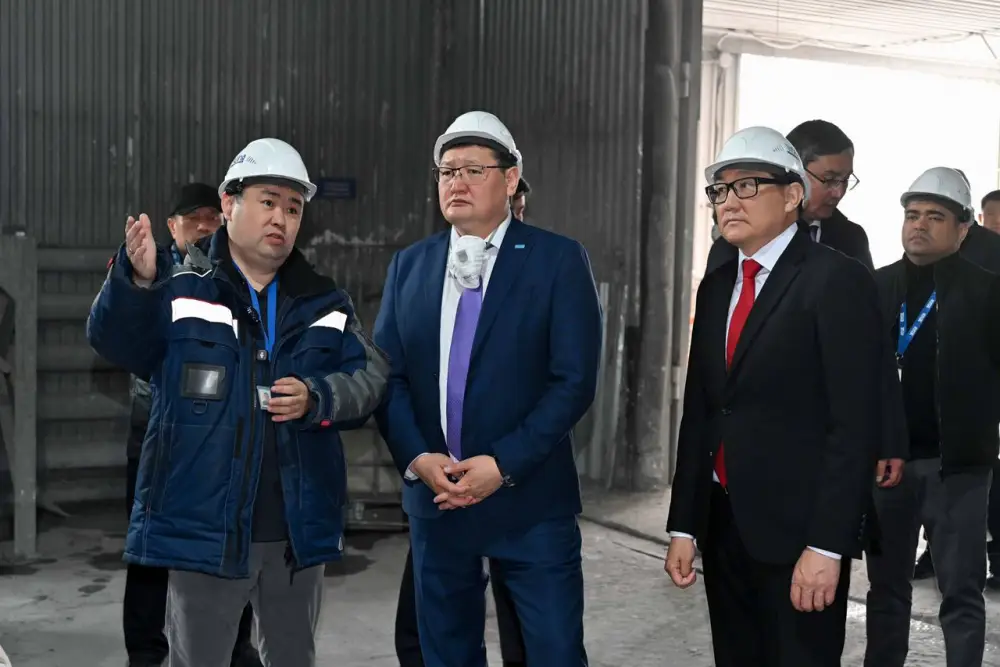 Аким области посетил предприятия в Семее (9)
