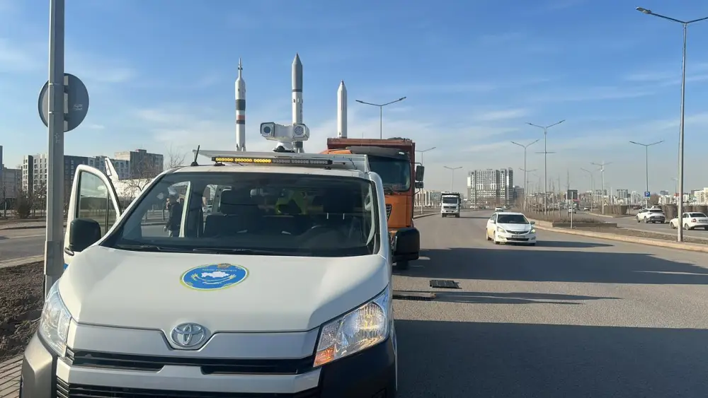 В Астане усилен контроль за движением тяжеловесного автотранспорта (2)