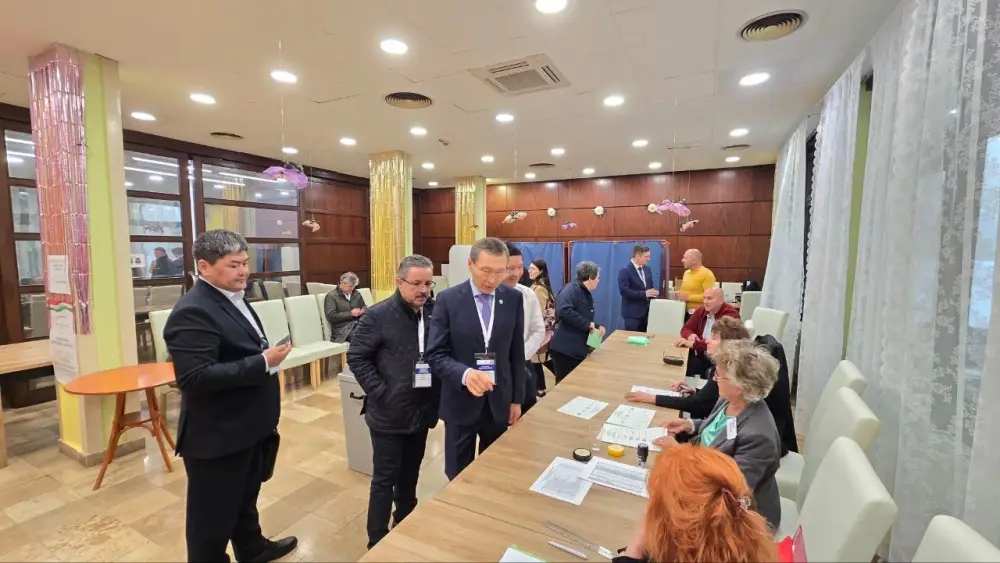 Делегация ЦИК Казахстана наблюдала за выборами в парламент Венгрии (5)