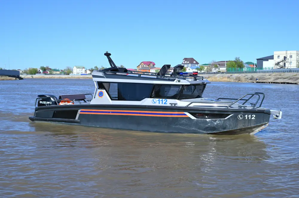 Спасатели Атырау ежедневно патрулируют реку Урал (3)