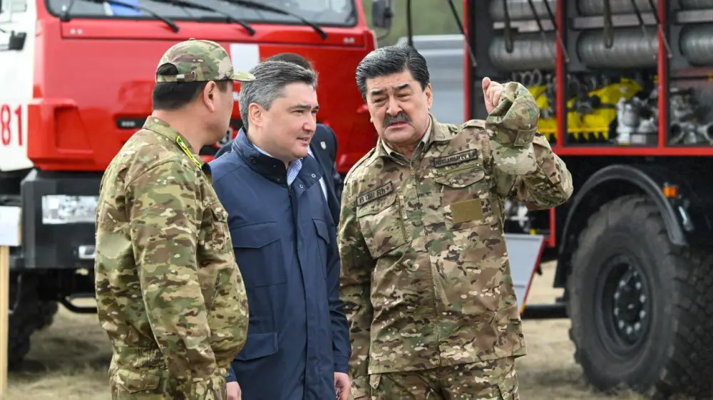 Олжас Бектенов проверил готовность системы раннего обнаружения лесных пожаров и оснащенность «Семей орманы» (8)