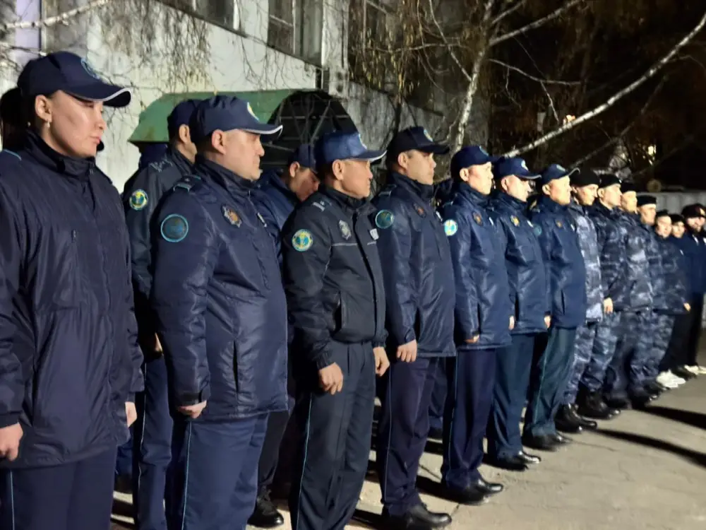 В Астане проведен рейд по выявлению несовершеннолетних, нарушающих правила ночного пребывания без сопровождения взрослых Астане